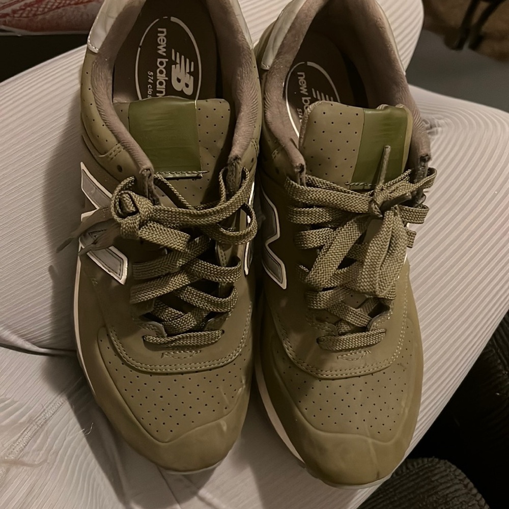 Used New Balance 574 Classics